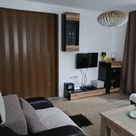 Kosuta, Apartment
